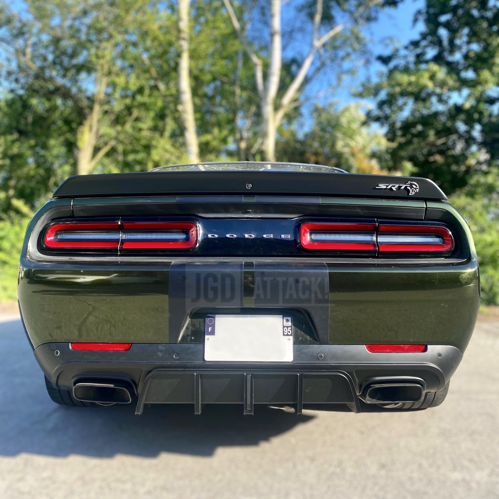 Bakre diffuser – CS-stil – LED-ljus – mattsvart – Dodge Challenger 2015–2023 - 2