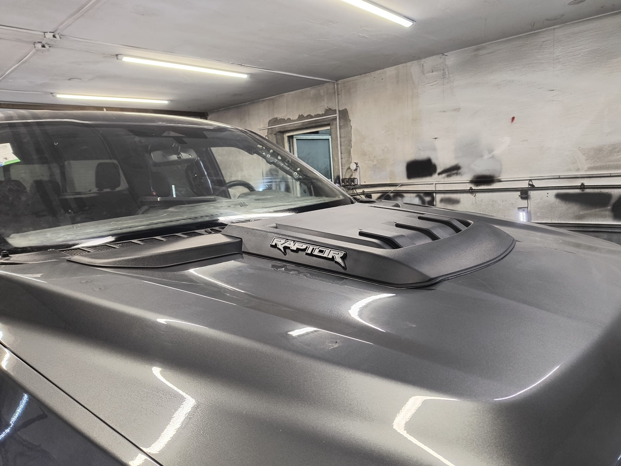 Huvscoop – Raptor Style – Mattsvart (F150 21-23) - 15