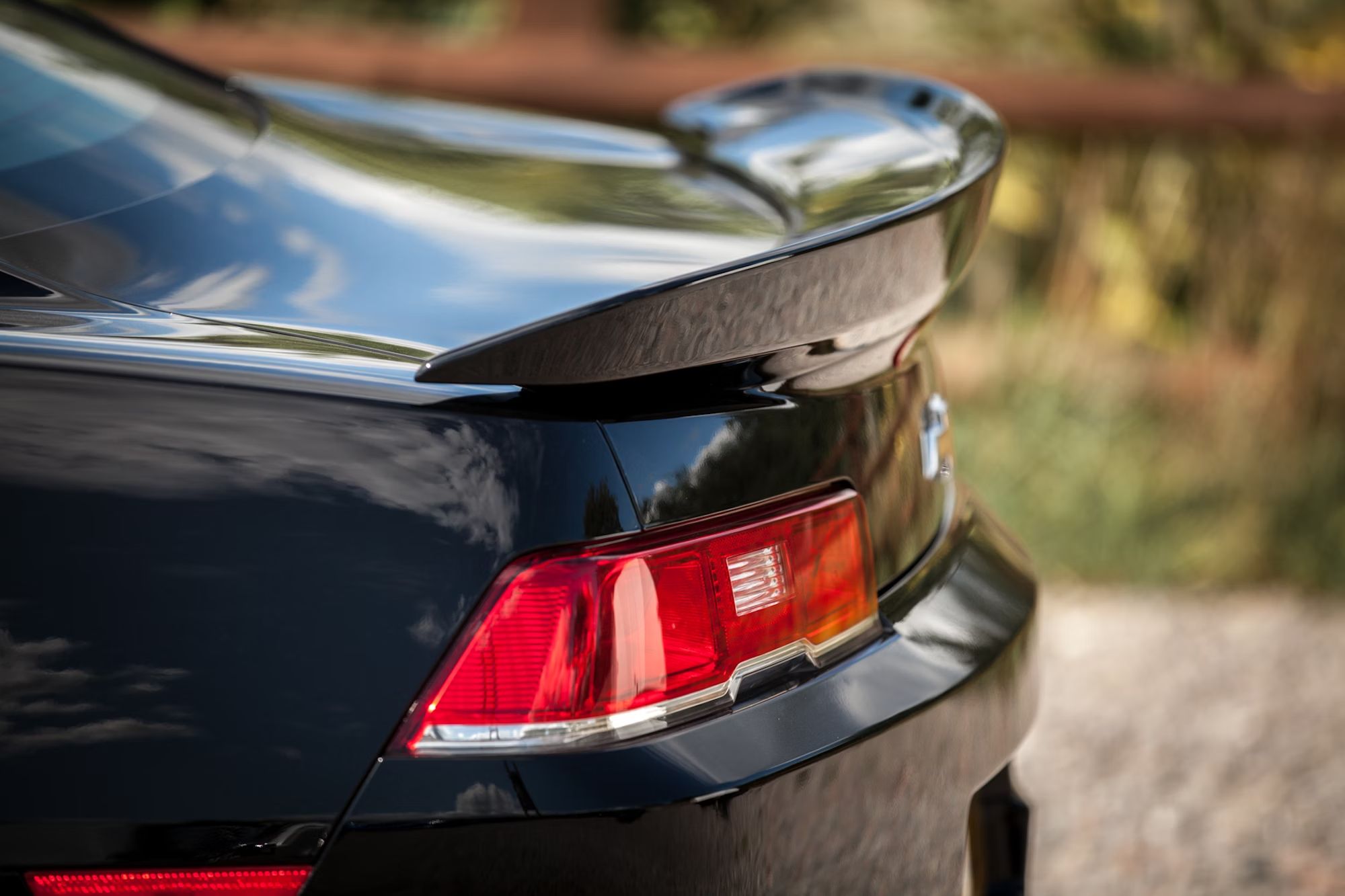 Z28 OE Style bakspoiler – blanksvart (CAMARO 14–15) - 2