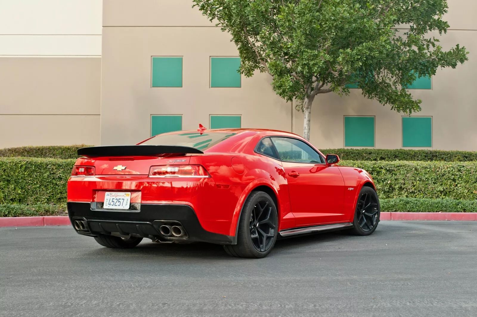 Z28 OE Style bakspoiler – blanksvart (CAMARO 14–15) - 5