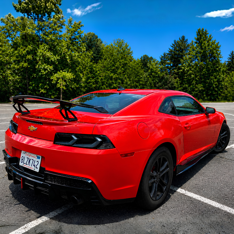 Bakdiffuser med fenor och LED-ljus – blanksvart (CAMARO 14–15) - 3