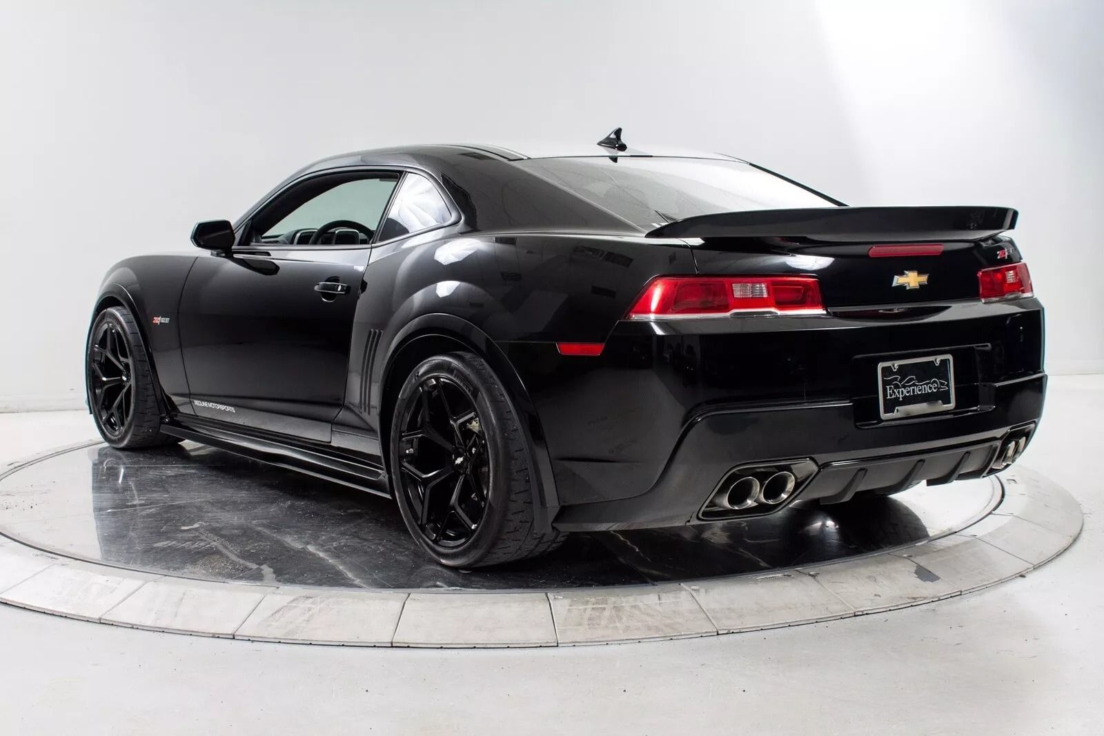 Z28 OE Style bakspoiler – matt svart (CAMARO 14–15) - 2