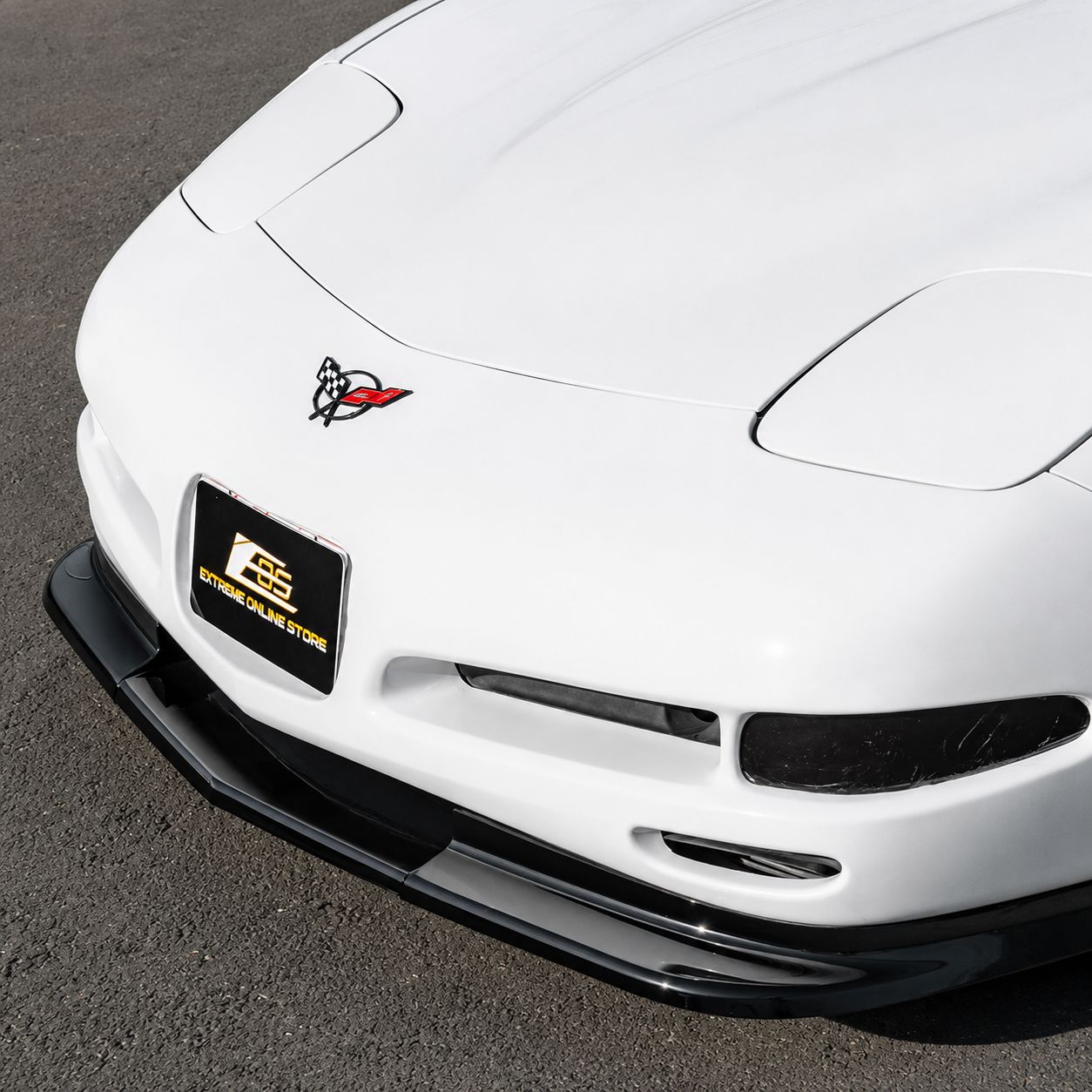 EOS frontläpp – blanksvart (CORVETTE C5 97–04)