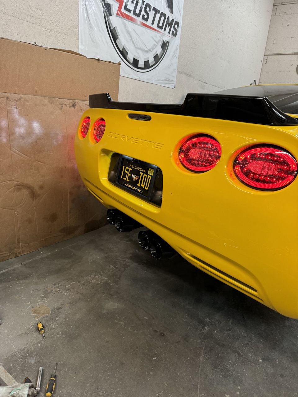 ZR1-inspirerad bakspoiler – blanksvart (CORVETTE C5 97–04) - 5