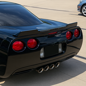 ZR1-inspirerad bakspoiler – blanksvart (CORVETTE C5 97–04)