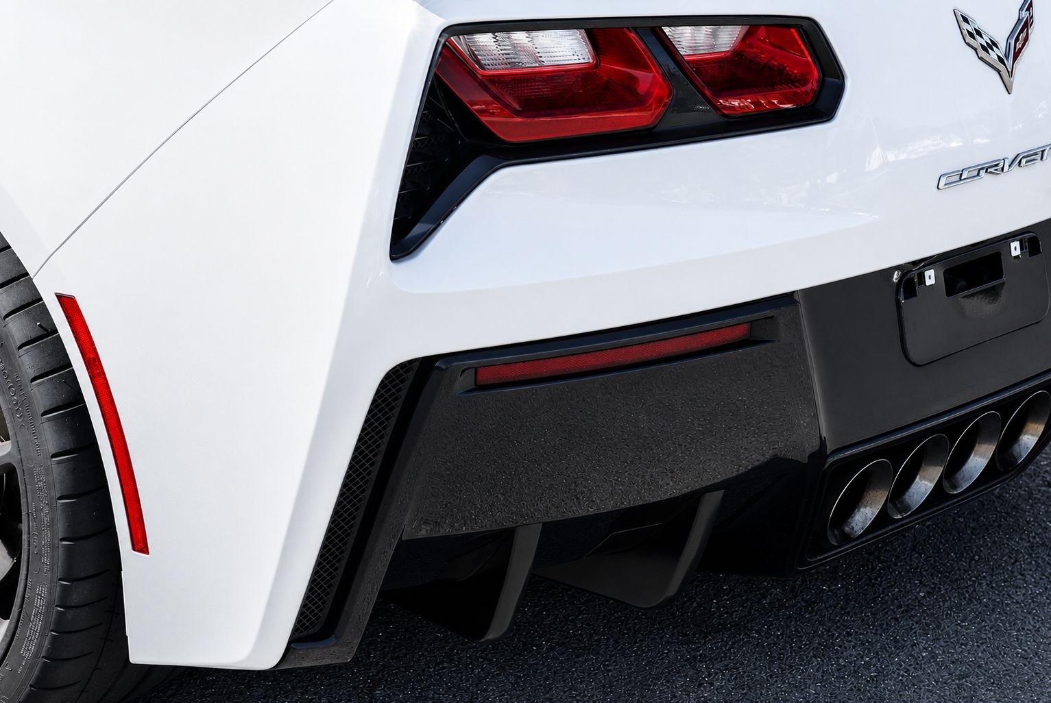EOS diffuserfenor bak – blanksvarta (CORVETTE C7 14–19) - 7