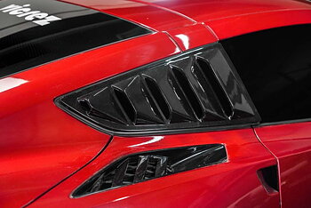 Louvers för bakre sidorutor – blanksvarta (CORVETTE C7 14–19)