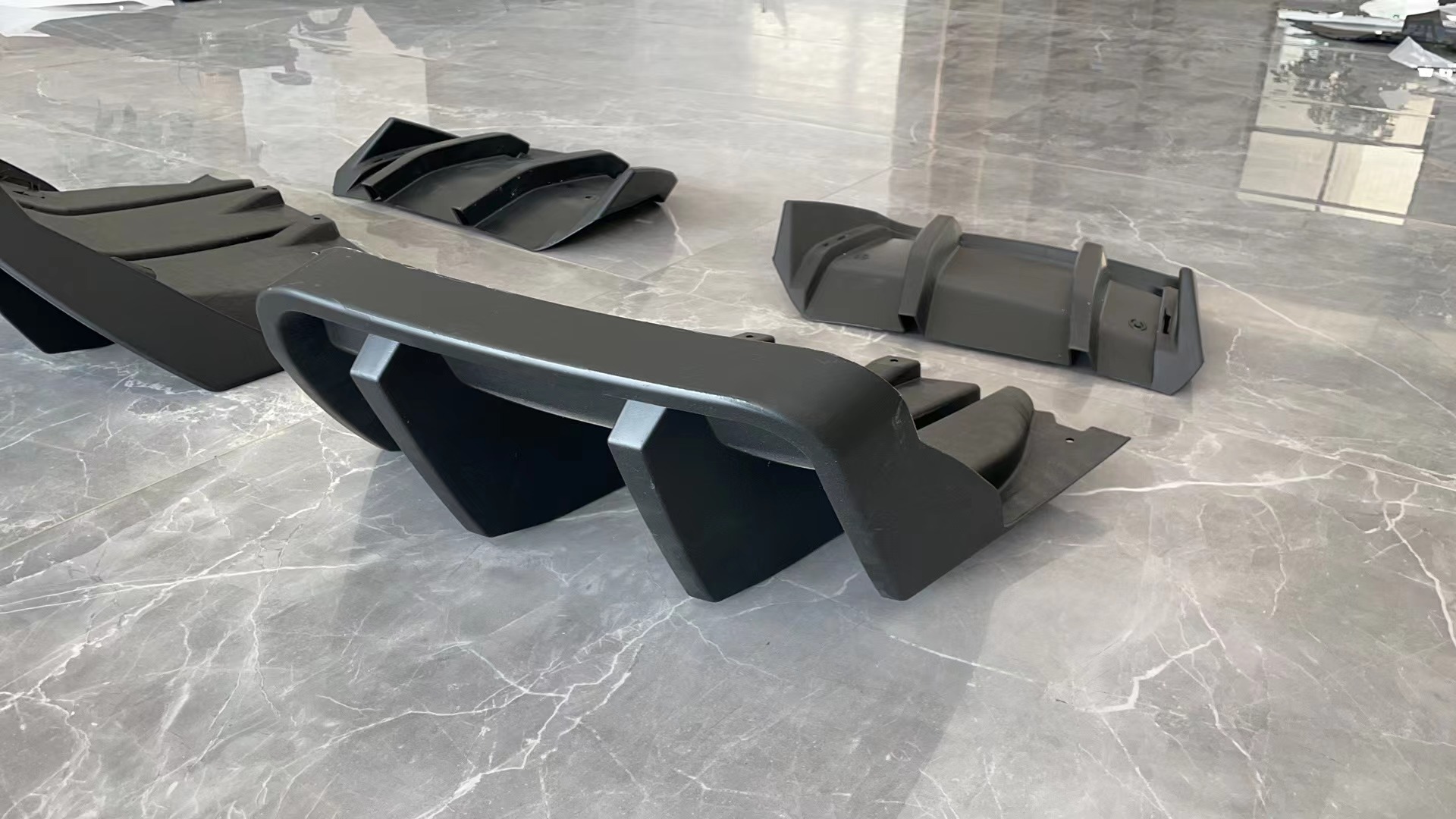 Diffuserförlängningar med fenor – mattsvarta (CORVETTE C7 14–19) - 8