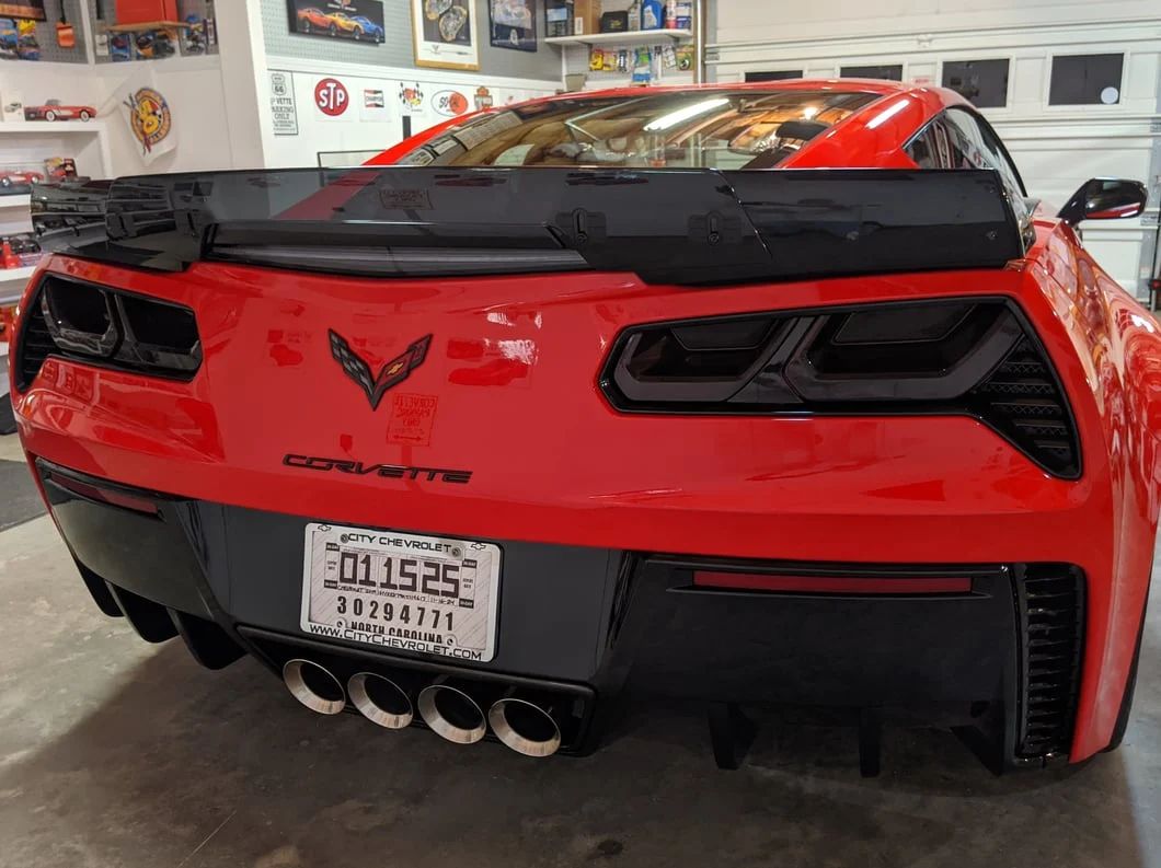 Bakspoiler med wickerbill – blanksvart (CORVETTE C7 14–19) - 5