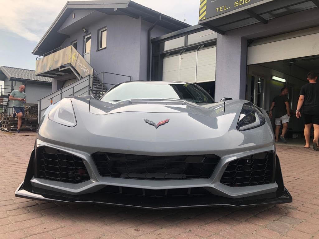 ZR1-inspirerad frontstötfångare – komplett olackad sats (CORVETTE C7 14–19) - 5