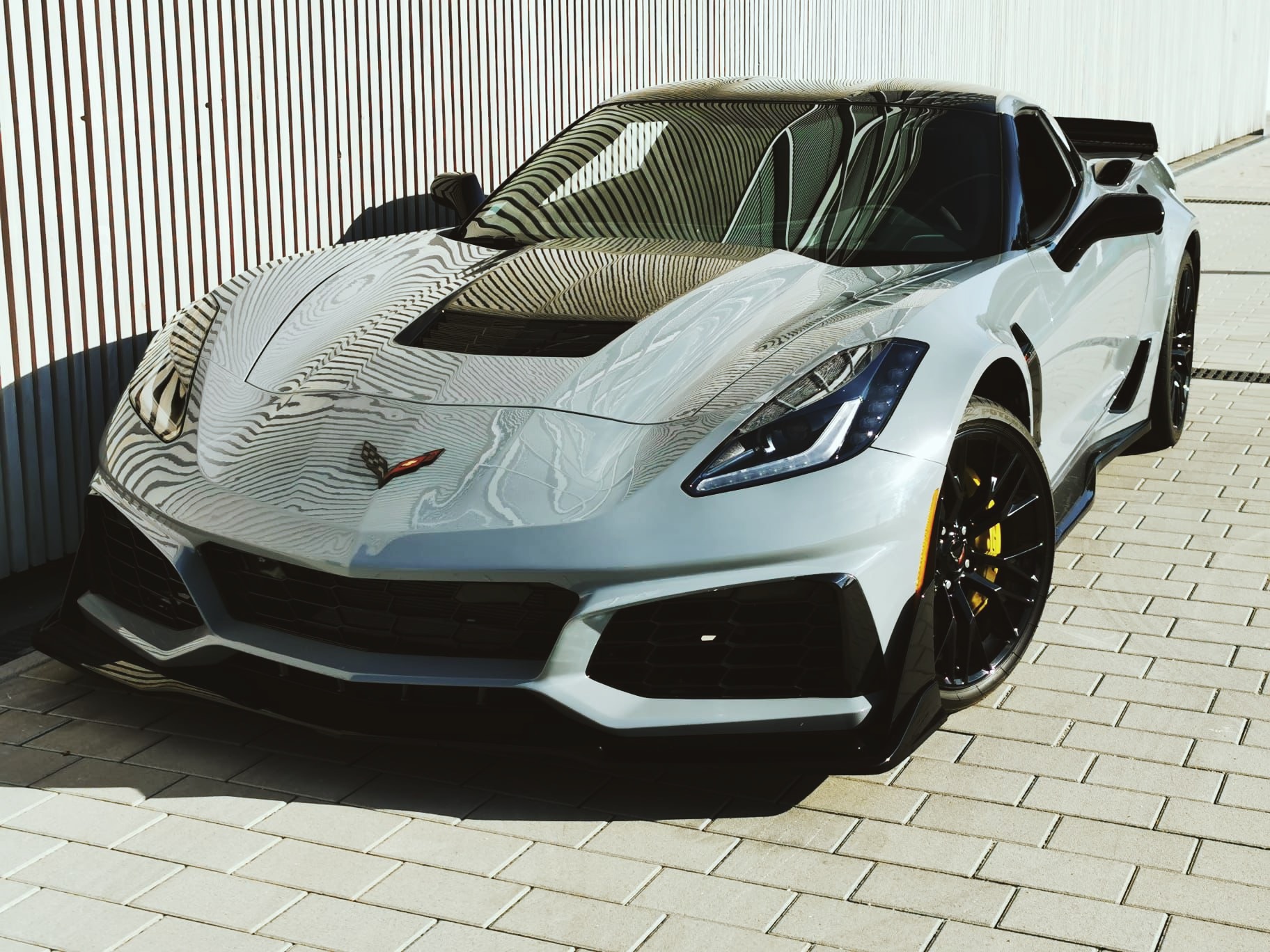 ZR1-inspirerad frontstötfångare – komplett olackad sats (CORVETTE C7 14–19) - 12