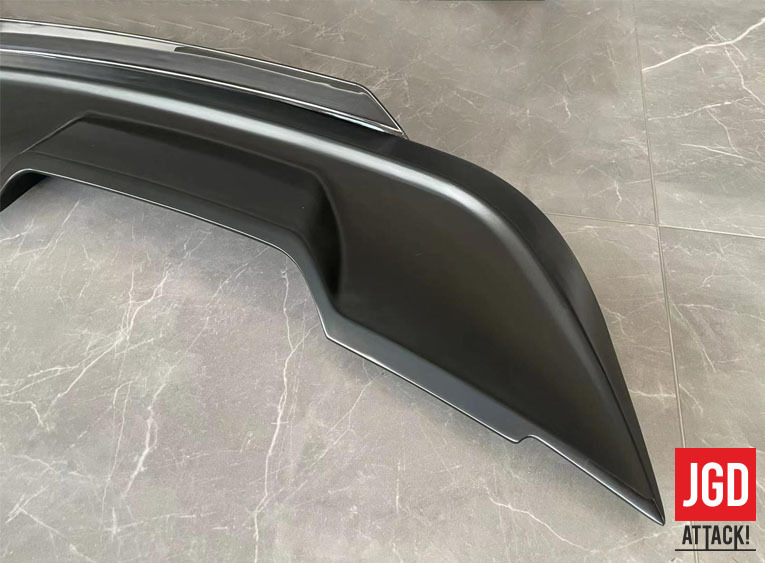 Bakspoiler – GT500/MACH1 stil + Gurney Flap - mattsvart (Mustang 15-23) - 6
