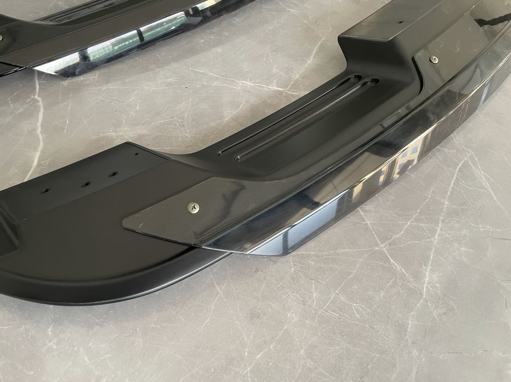 Bakspoiler – GT500/MACH1 stil + Gurney Flap - mattsvart (Mustang 15-23) - 7