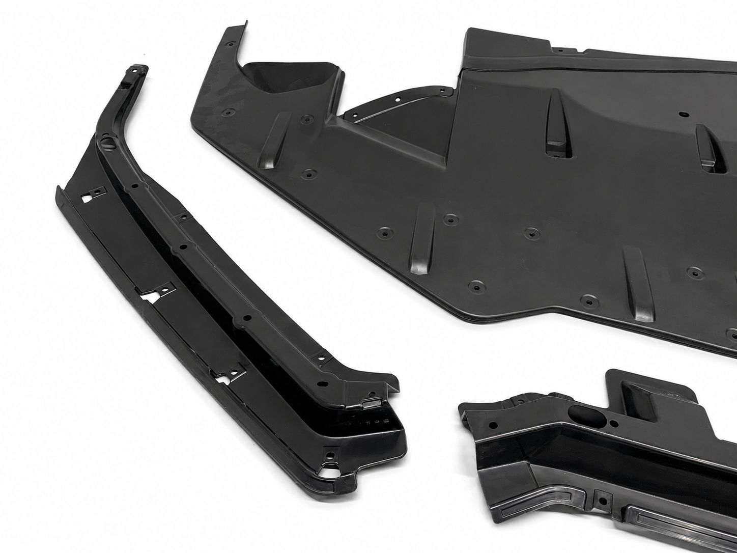 Underplåt och förstärkning för frontsplitter (CORVETTE C8 Stingray 20–26) - 6