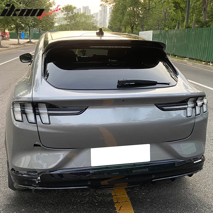 V1 Takspoiler – blanksvart (MACH-E 21-23)