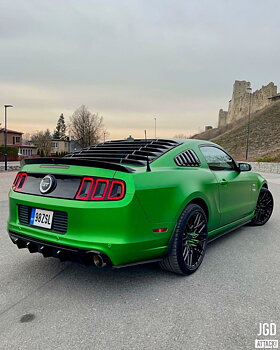 Bakre diffuser – Competition stil – blanksvart (Mustang 13-14)