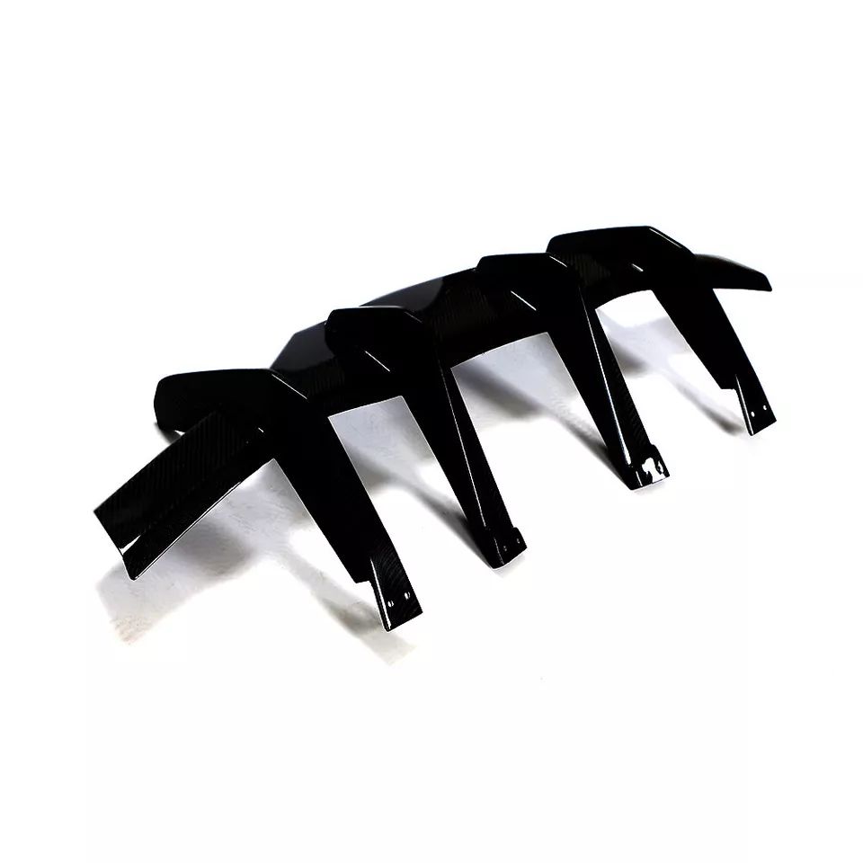 Diffuserpanel med fenor – blanksvart (CORVETTE C8 20–26) - 10