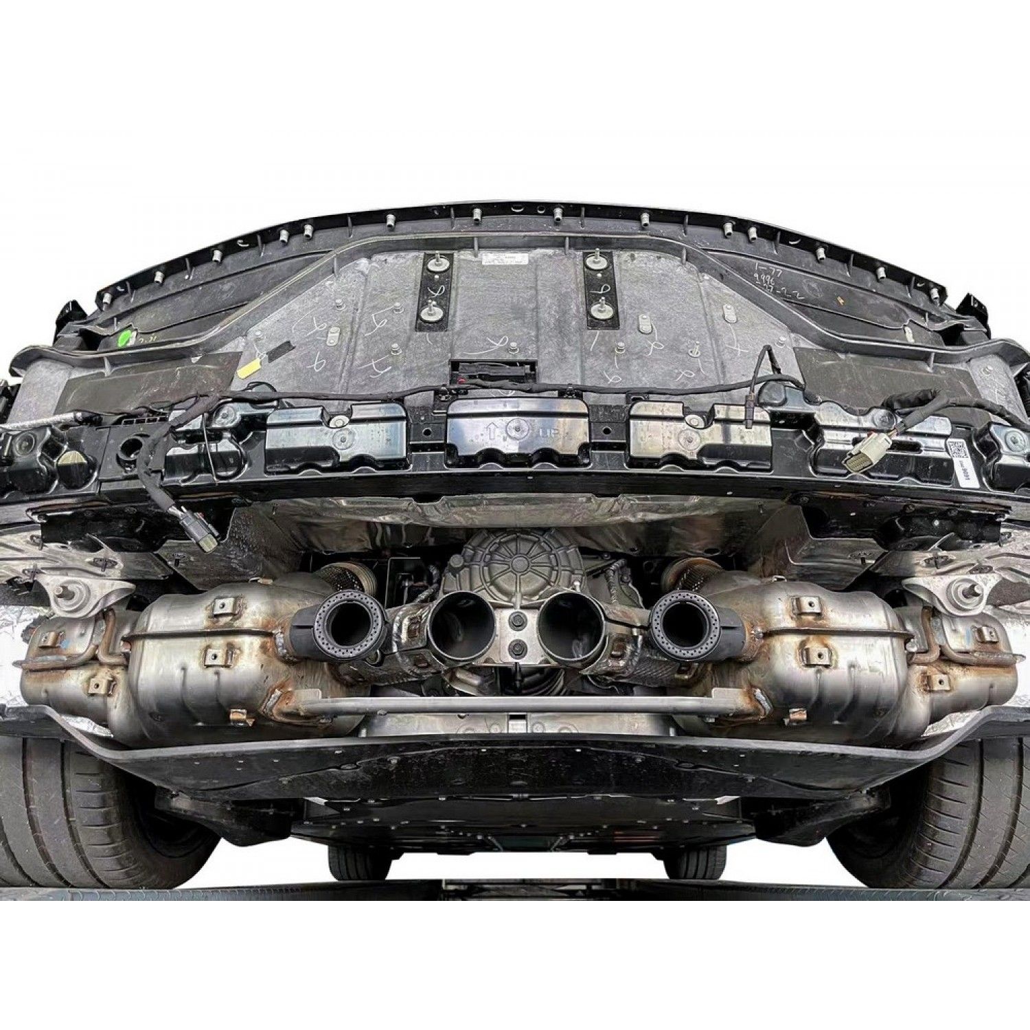 Centralt Z06-inspirerat avgassystem (CORVETTE C8 Stingray 20–26) - 5