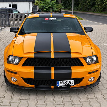 Frontkonverteringssats med belysning – Shelby GT500 stil (Mustang 05-09)
