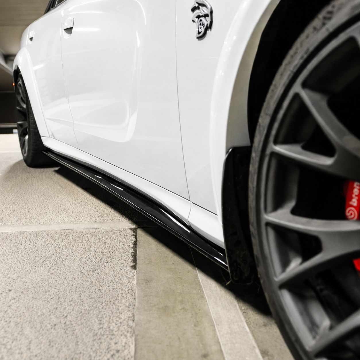 Sidokjolsförlängningar – blanksvart (Charger 20-24 WIDEBODY)
