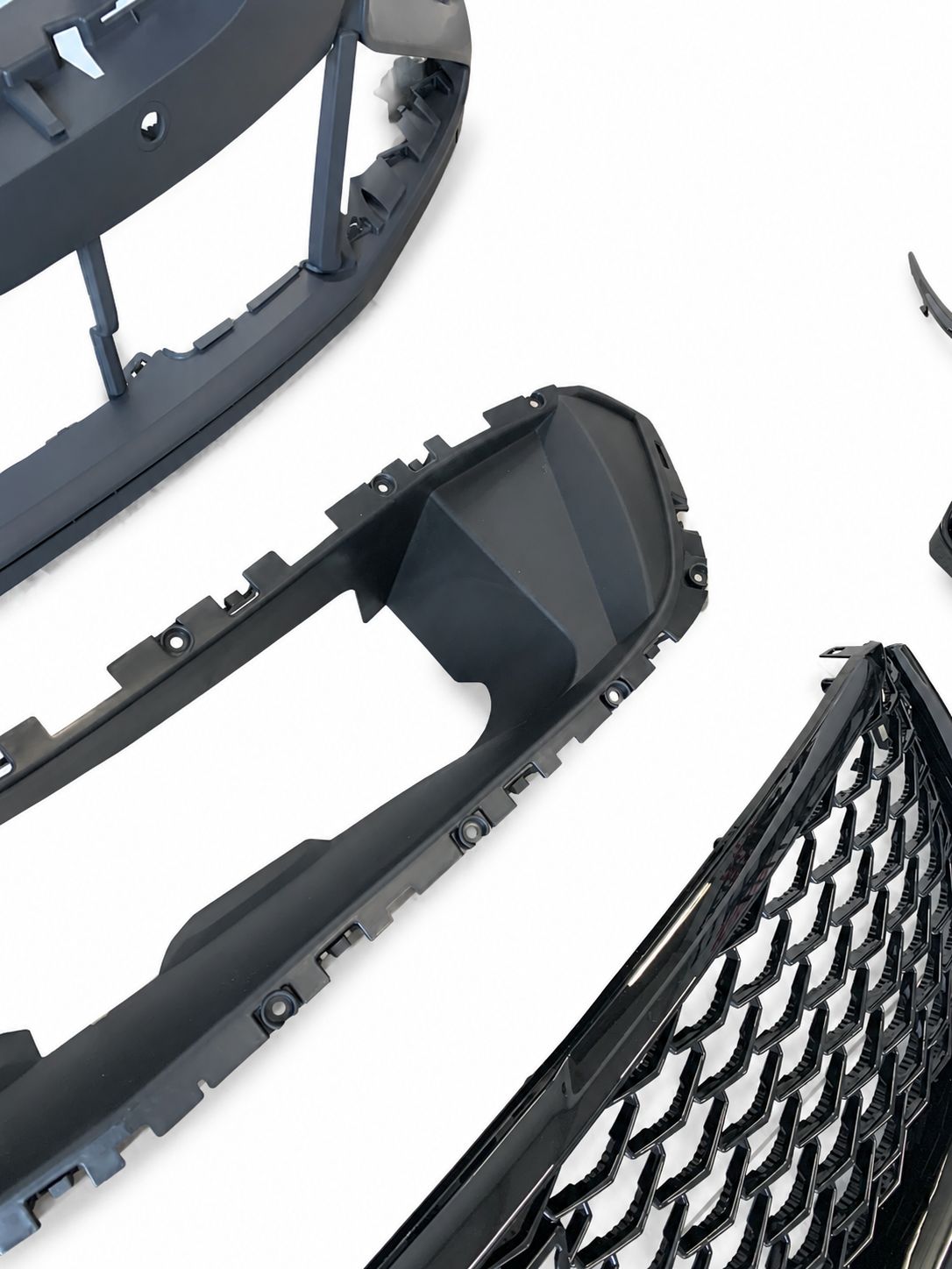 PREMIUM Frontstötfångare – BLACKWING stil – blanksvarta detaljer (CT-5 25–26) - 11