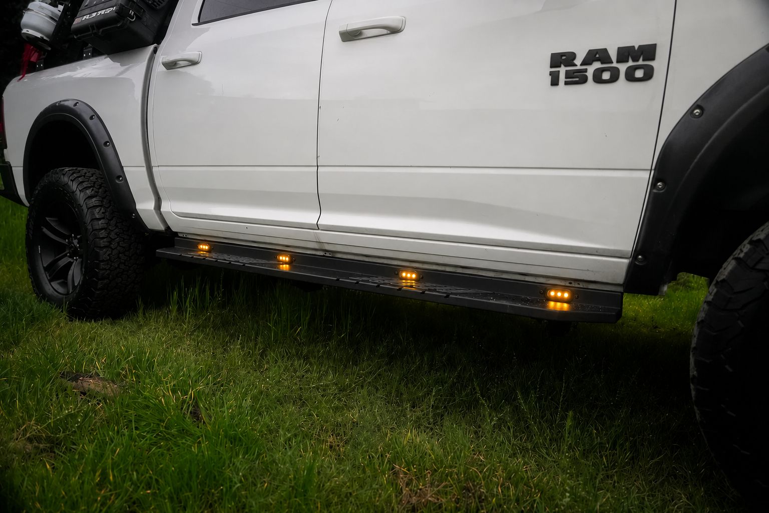 Sidosteg – Frontier med LED – par – RAM 1500 Crew Cab 2013–2018 - 3