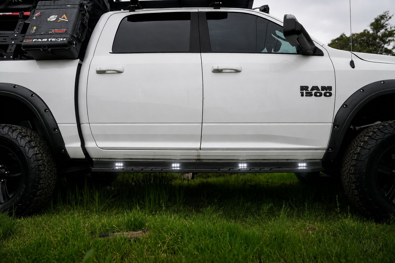 Sidosteg – Frontier med LED – par – RAM 1500 Crew Cab 2013–2018 - 10