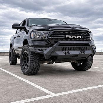 Frontstötfångare – Heavy Duty 4-i-1 med LED – RAM 1500 DT 2019–2024