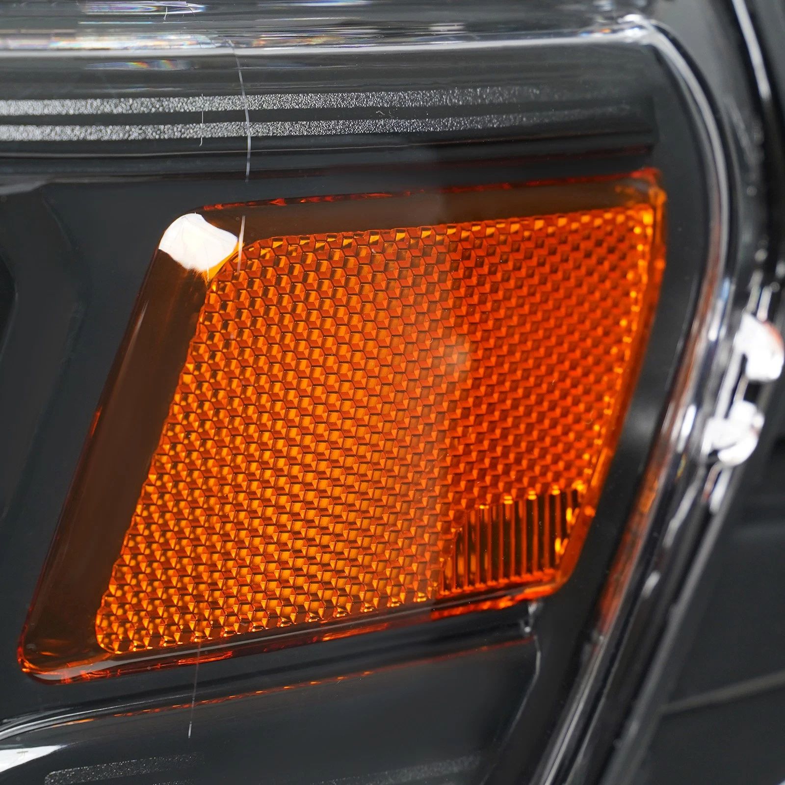 LED-strålkastare med halogenfunktioner – vänster – RAM 1500 2025–2026 - 7