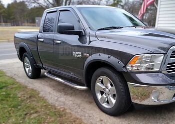 Skärmbreddare – Pocket Rivet – svart struktur – 4 delar – RAM 1500 2009–2018 samt RAM 1500 Classic 2019–2024