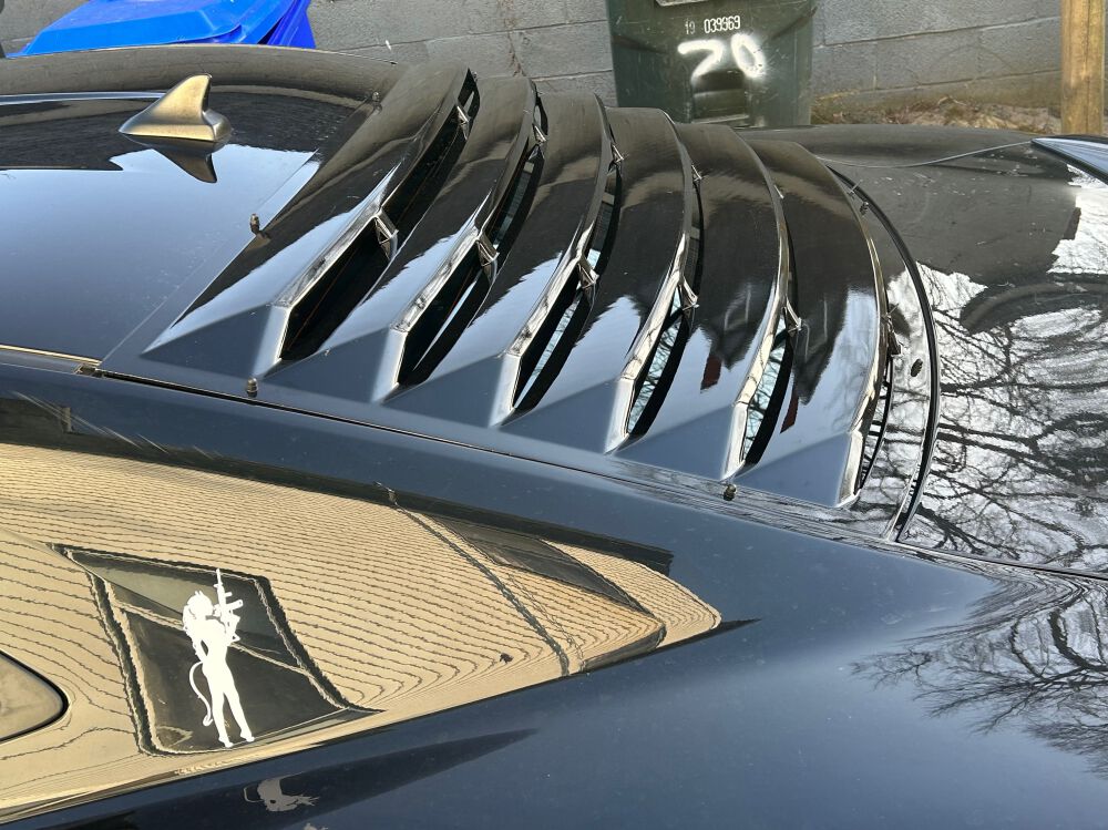 Bakrute Louvers - Blanksvart (CAMARO 10-15) - 2