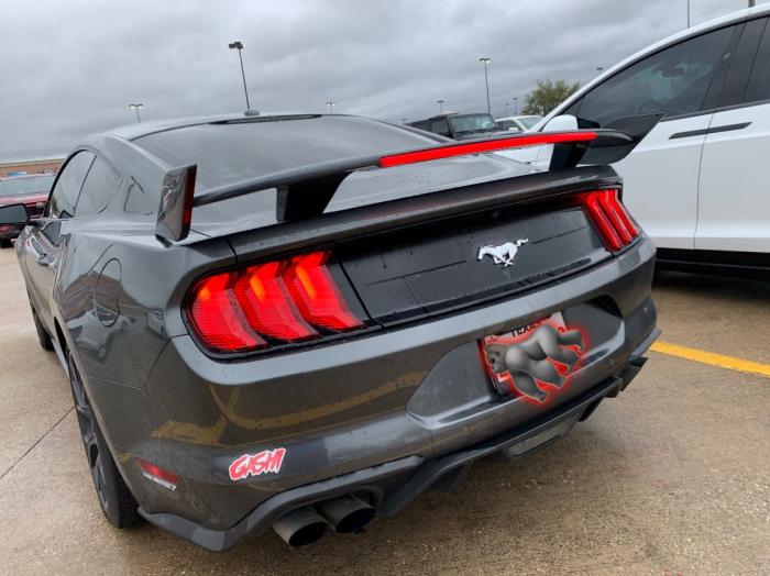 Bak spoiler F35 med LED belysning (MUSTANG 15-20 Fastback) - 4