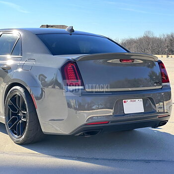 Komplett SRT-inspirerad bakre stötfångare (CHRYSLER 300 15–23)
