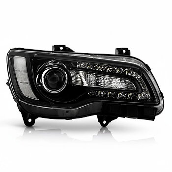 Höger halogenstrålkastare med LED-varselljus (CHRYSLER 300 15–23)