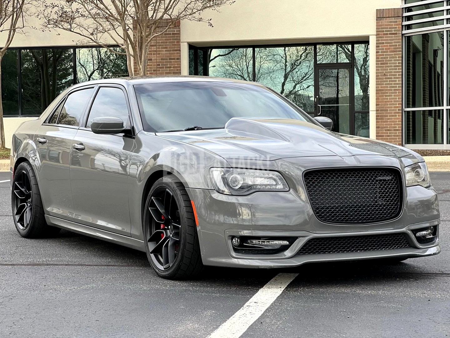 Komplett SRT-inspirerad främre stötfångare med dimljus och DRL (CHRYSLER 300 12–23) - 3