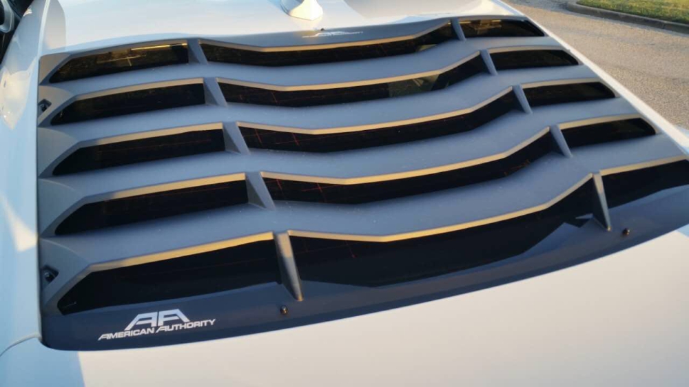 Bakre fönsterluver - Matt svart (CHEVROLET CAMARO 2016-2020 all) - 2