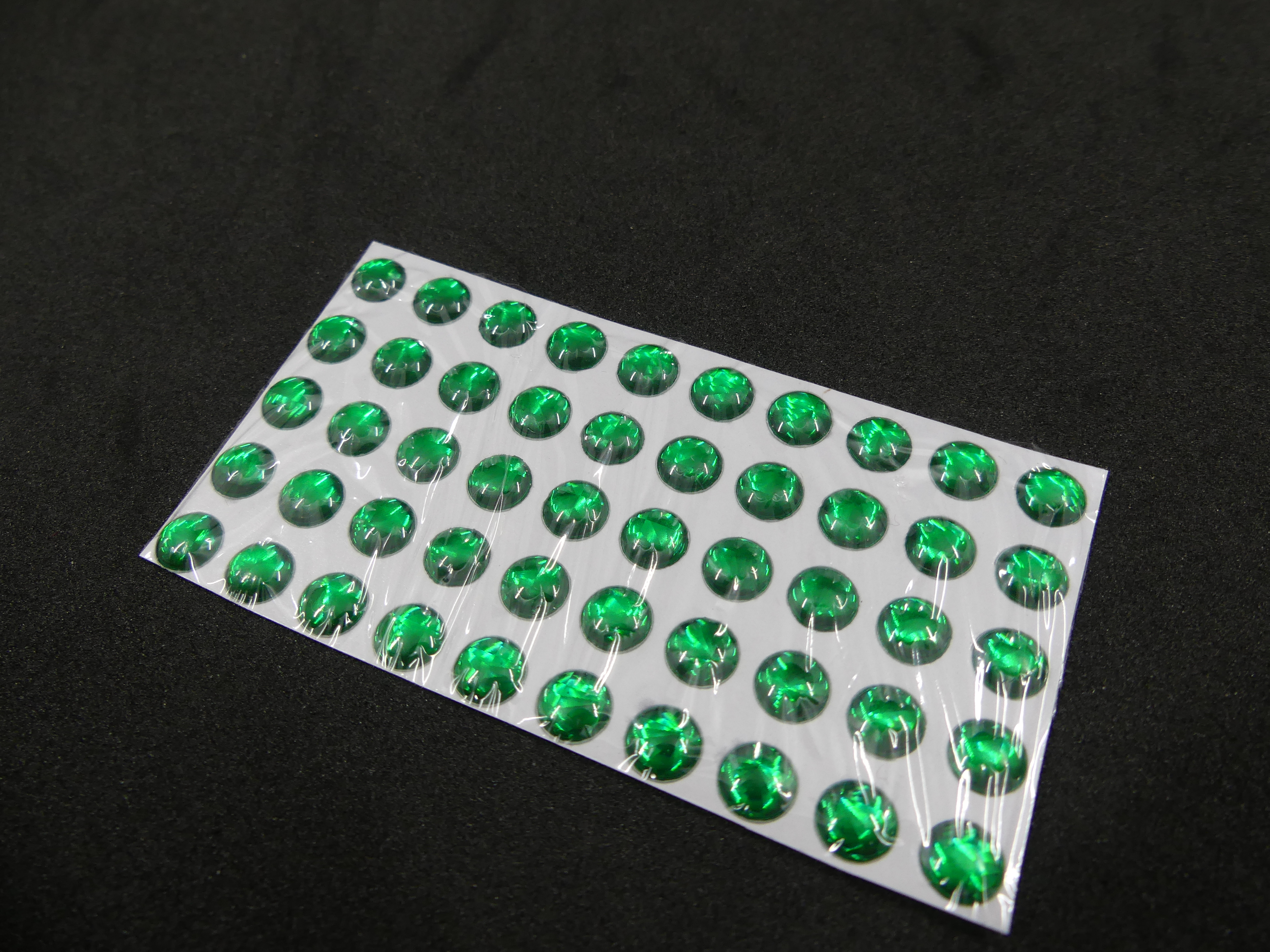Shiny Ogen groen 50 st - 5 of 6 mm - 2