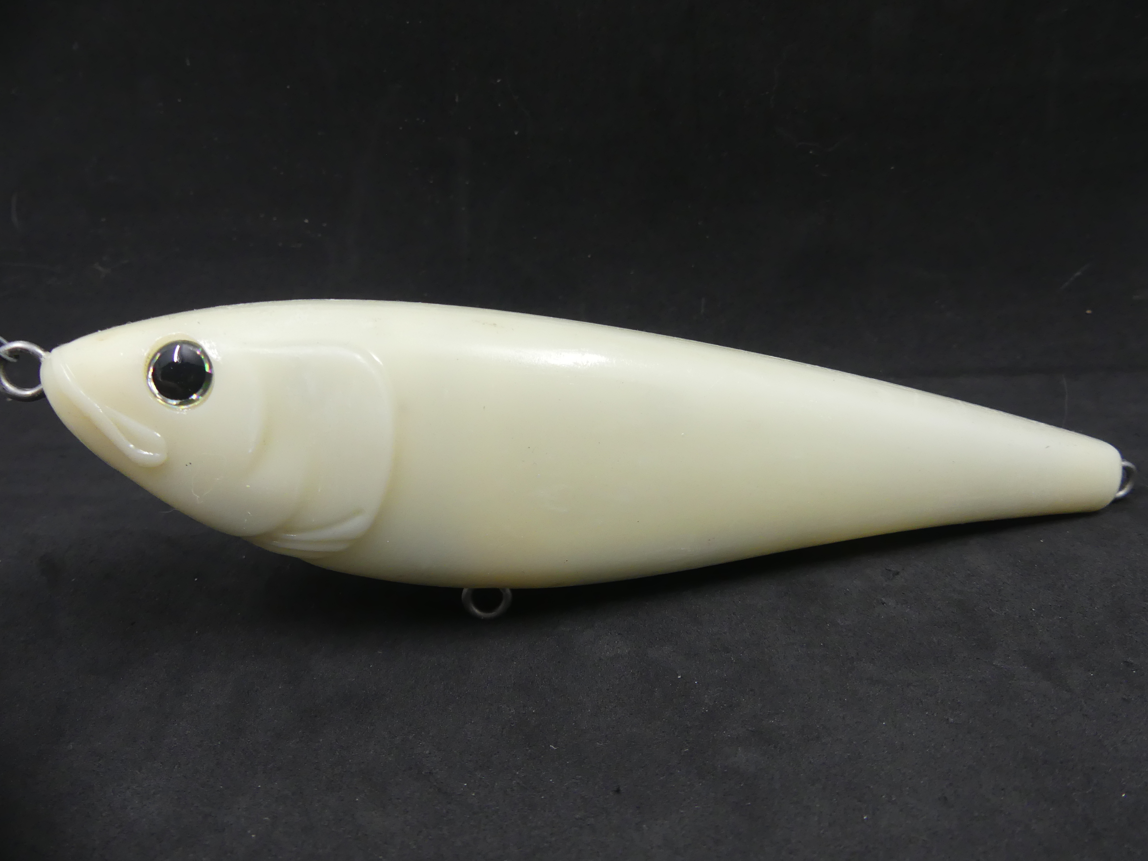Jerkbait  13 cm - 33 gram incl ogen