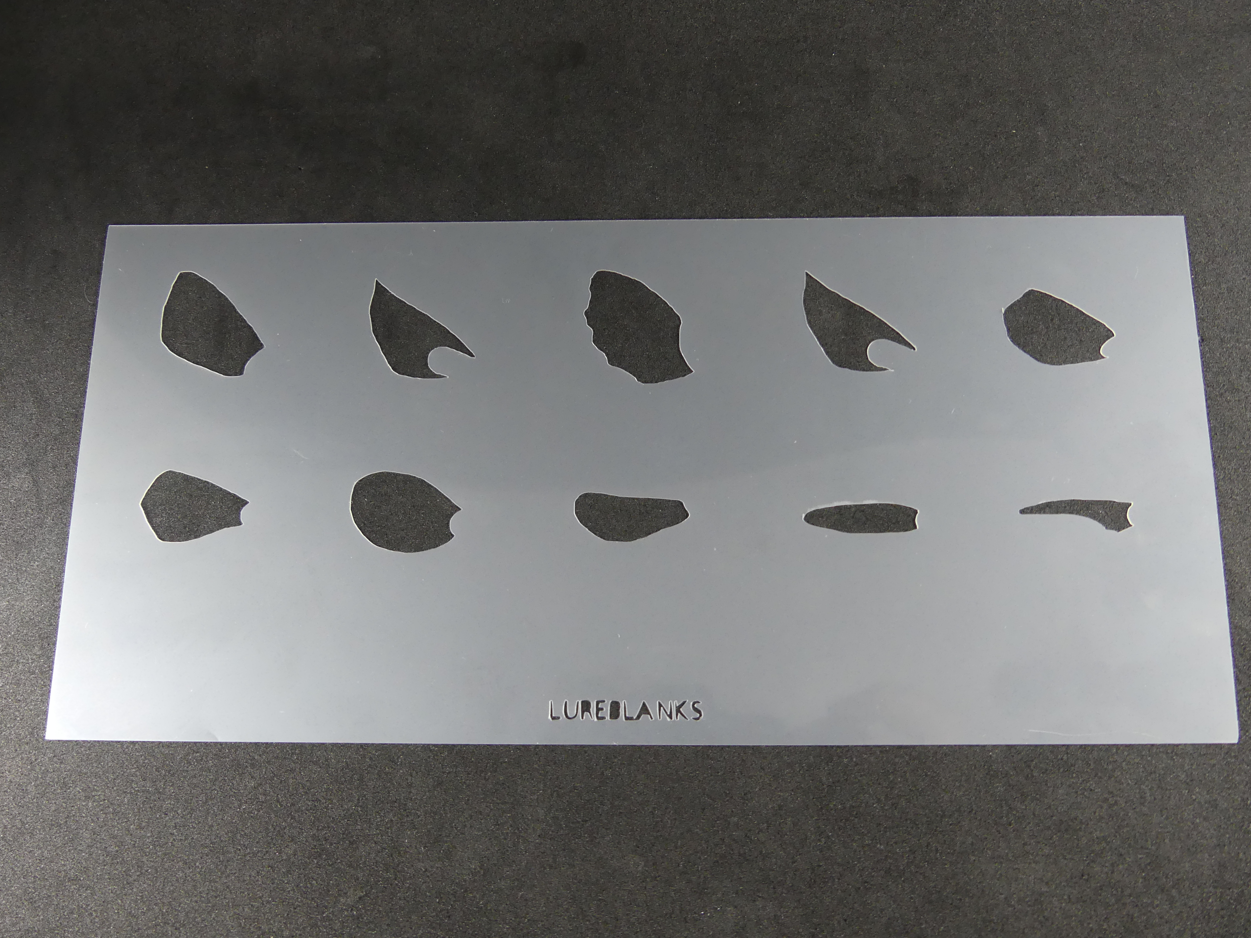Stencil 20 cm x 9 cm:  Natural finns medium
