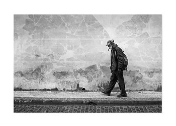 Fotokonst A walk in Havana by Mujo