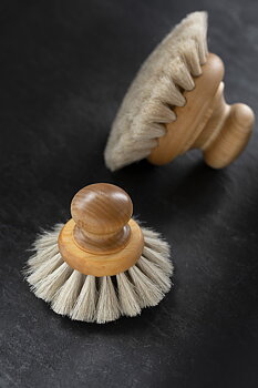 Diskborste med bra grepp by Iris hantverk