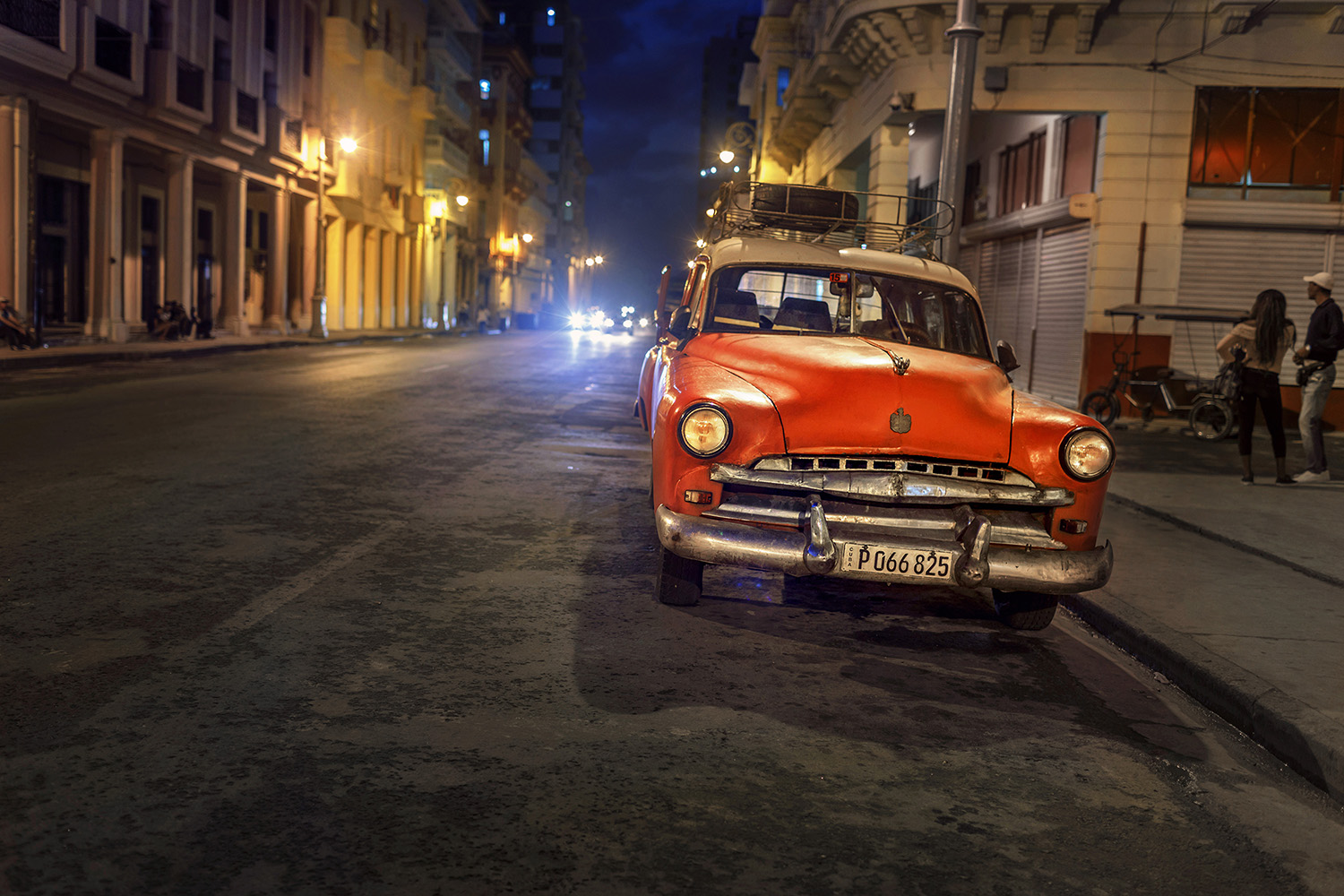 Poster Havanna car by night by Mujo - 3