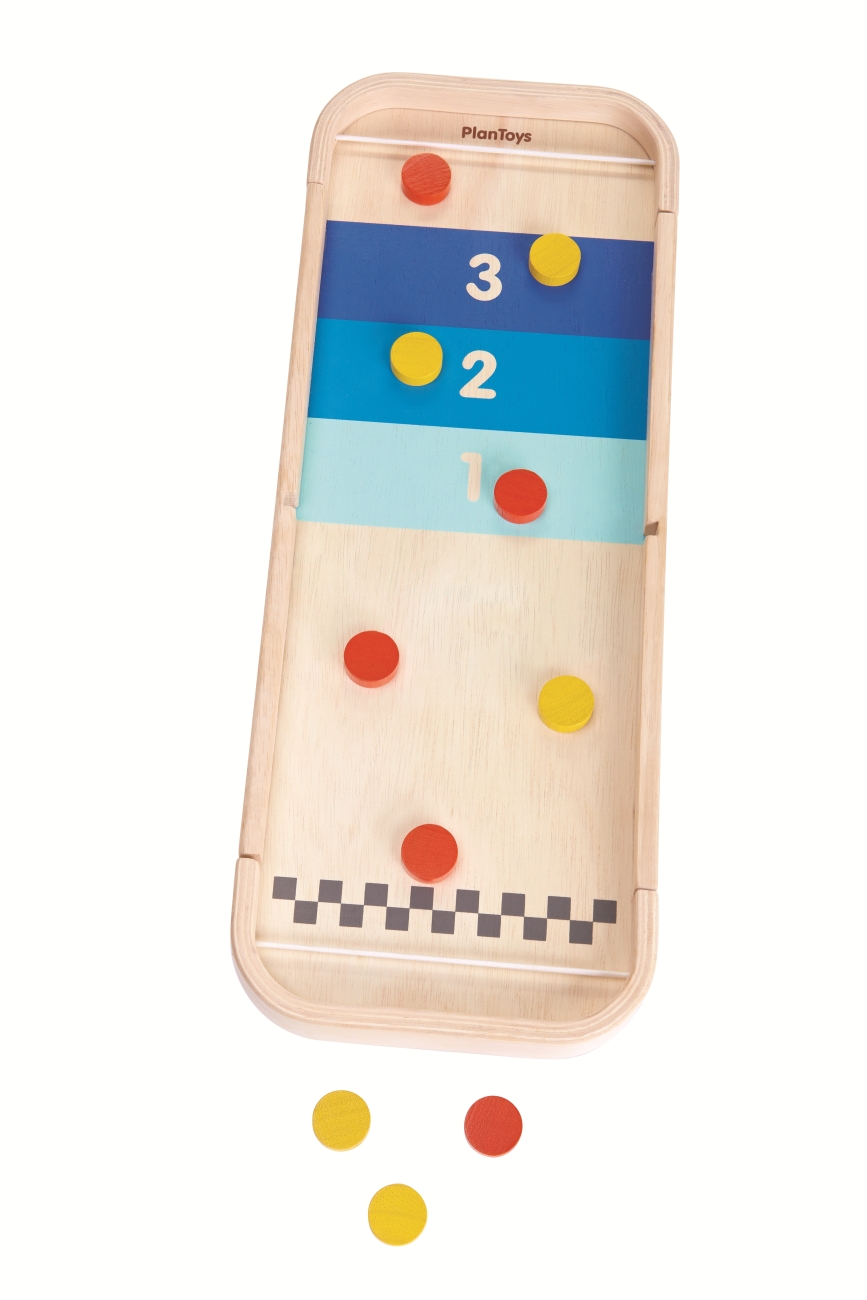 2-IN 1-Shuffle board game från Plan Toys