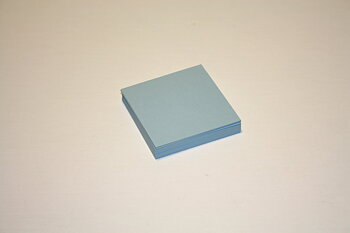 Ljusblå kort 6x5,5 cm 