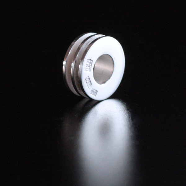 Cylinder - hänge i silver