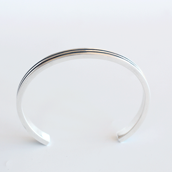 Buy on sale silver bangle