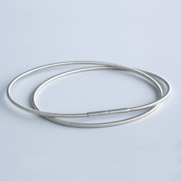 Kedjor - Spiralfjäder - halsband i silver