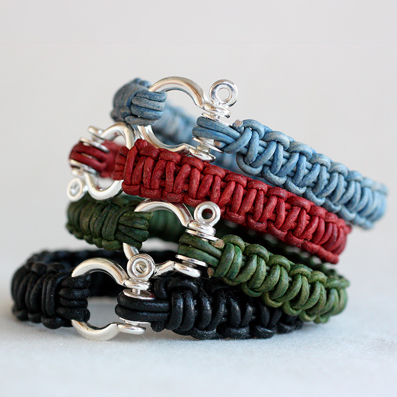 Lyrschackel small - armband i silver och skinn