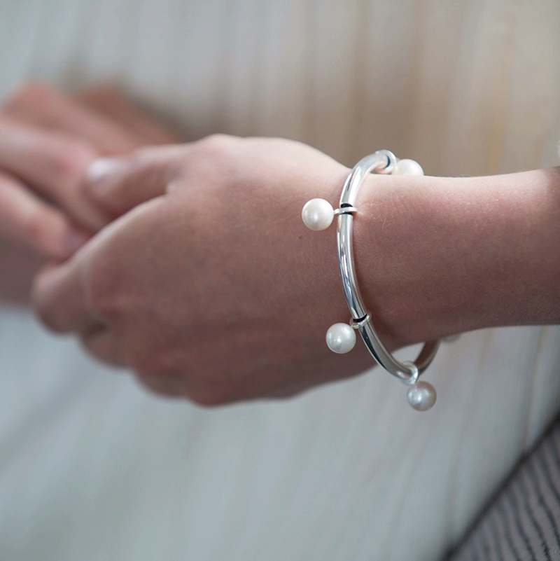Vattring - sterling silver bracelet with pearls - 2