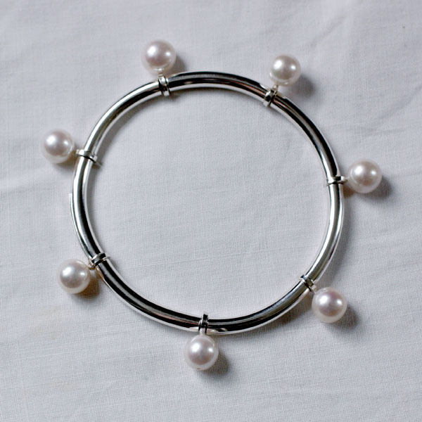 Vattring - sterling silver bracelet with pearls